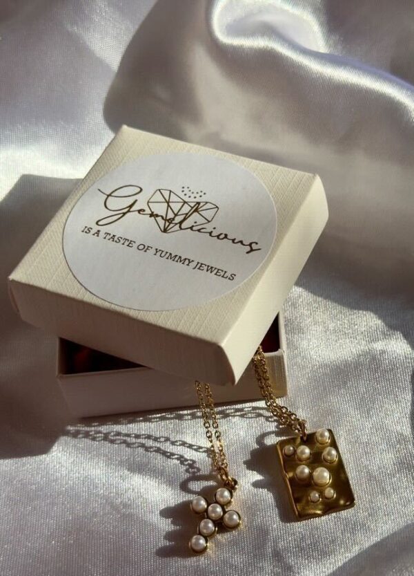 Golden Pearldrops Pendant - Image 3