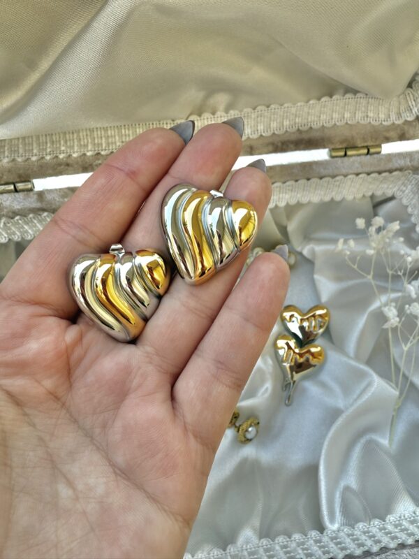 Waves of Love - Image 3
