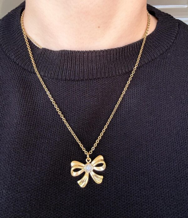 The Graceful Knot - Image 3