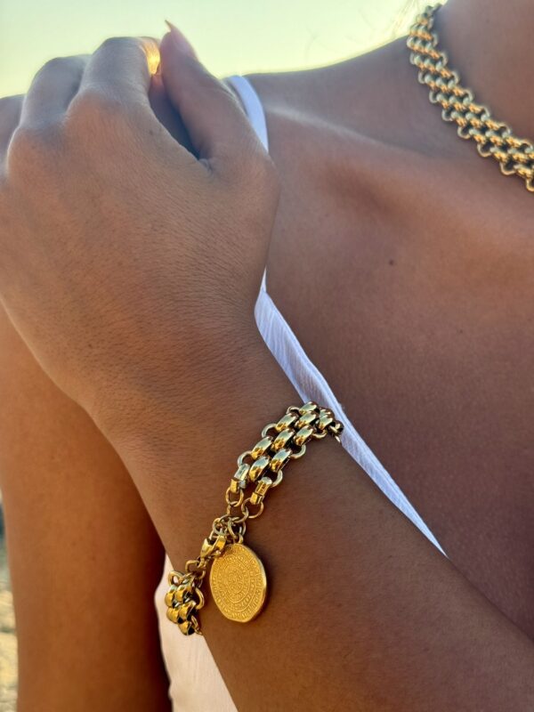 The Flawless Bracelet