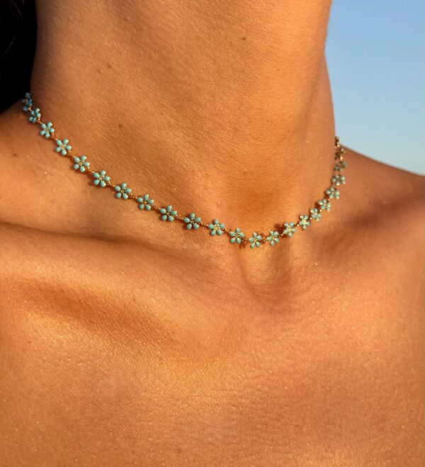 Tiny Daisies Choker