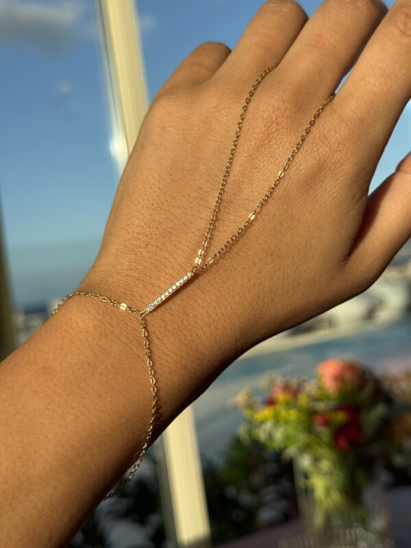 Silk Line Hand Chain