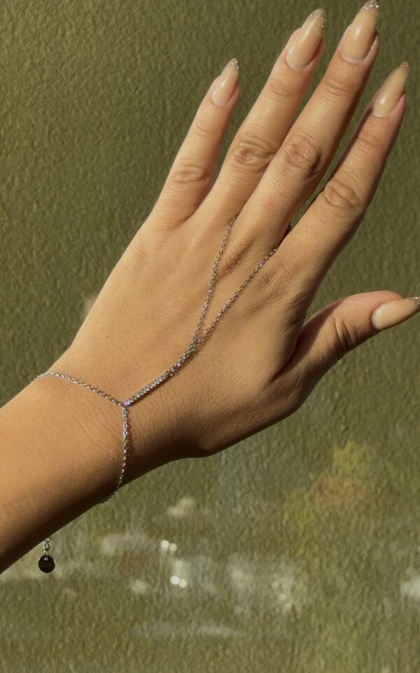 Silk Line Hand Chain